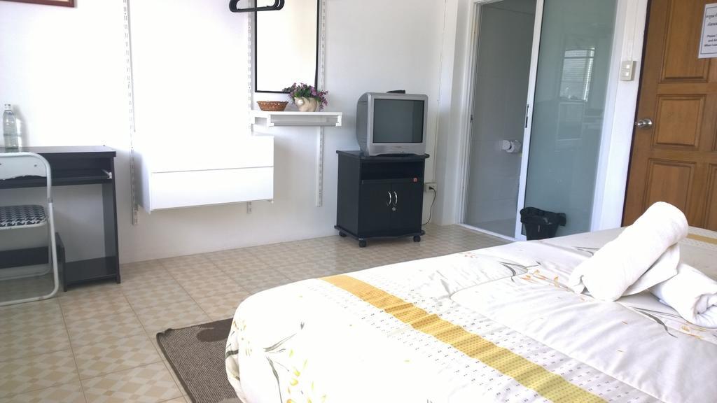 Corner Cafe Bed & Breakfast Hua Hin Esterno foto