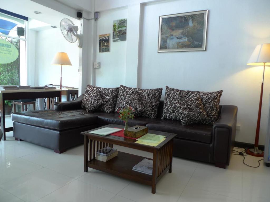 Corner Cafe Bed & Breakfast Hua Hin Esterno foto