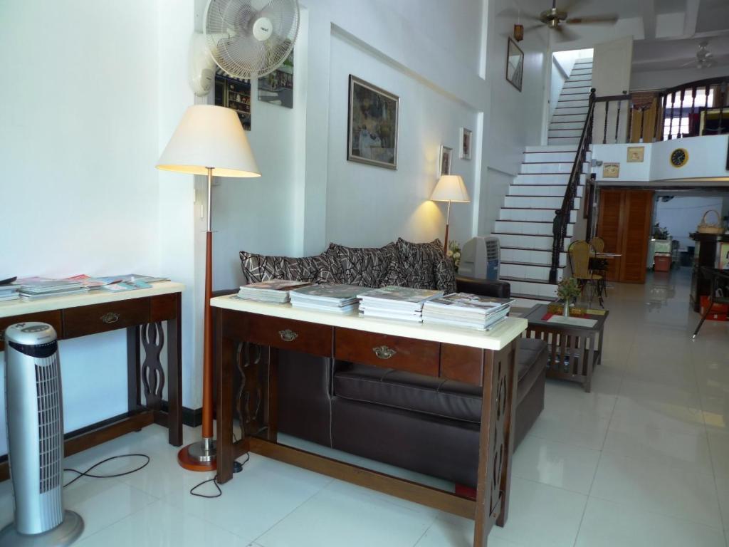 Corner Cafe Bed & Breakfast Hua Hin Esterno foto