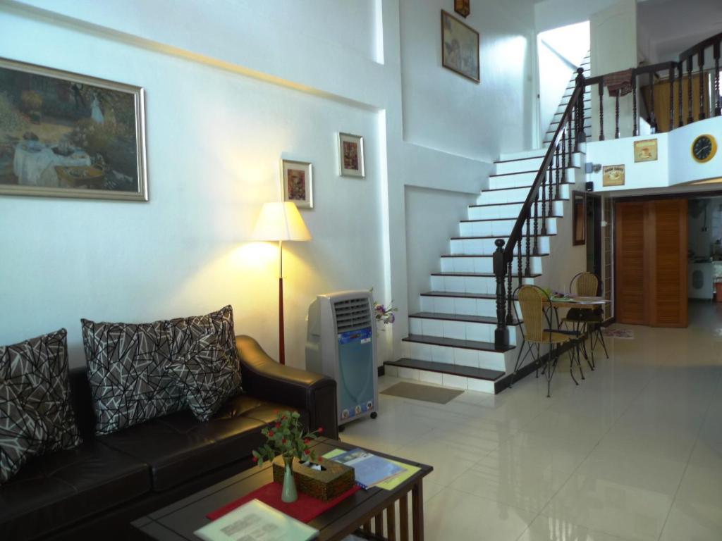 Corner Cafe Bed & Breakfast Hua Hin Esterno foto