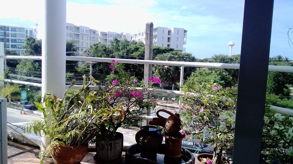 Corner Cafe Bed & Breakfast Hua Hin Esterno foto