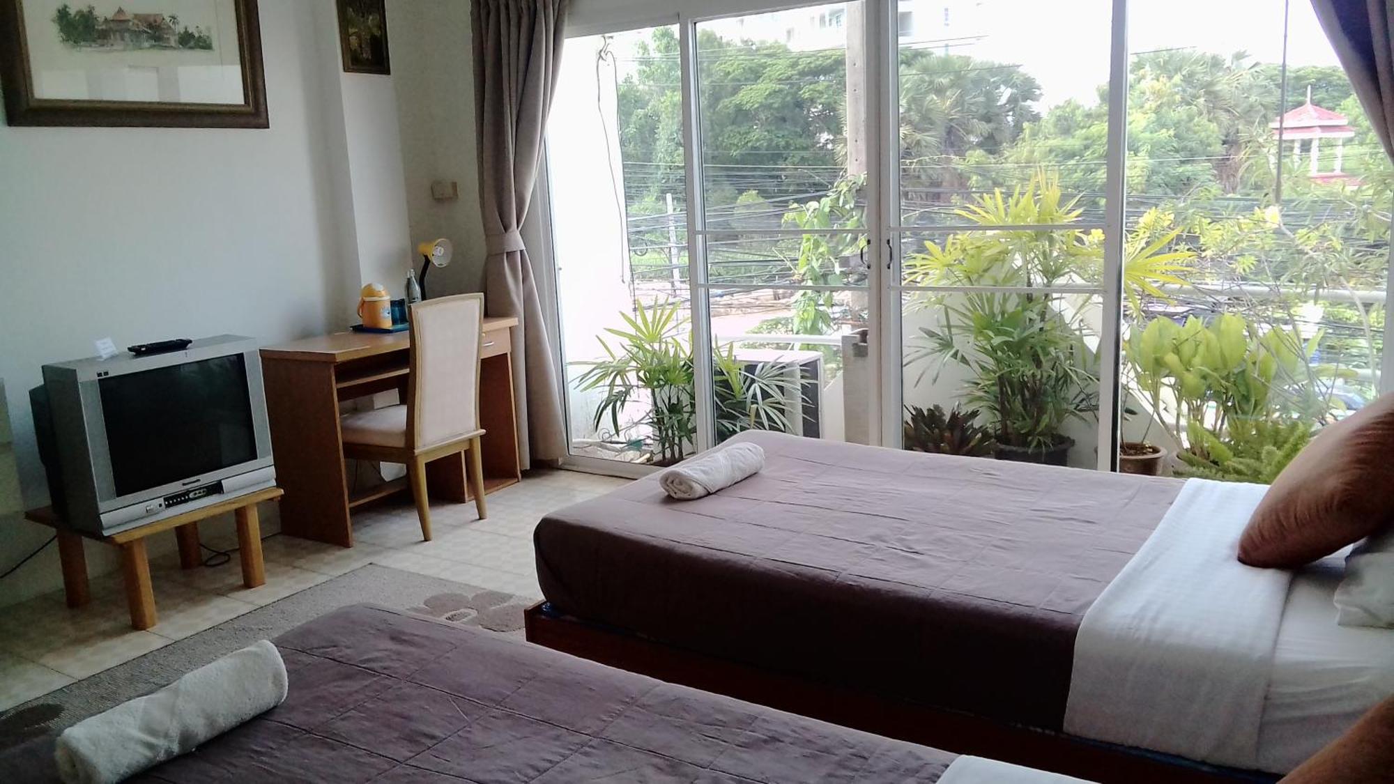 Corner Cafe Bed & Breakfast Hua Hin Esterno foto