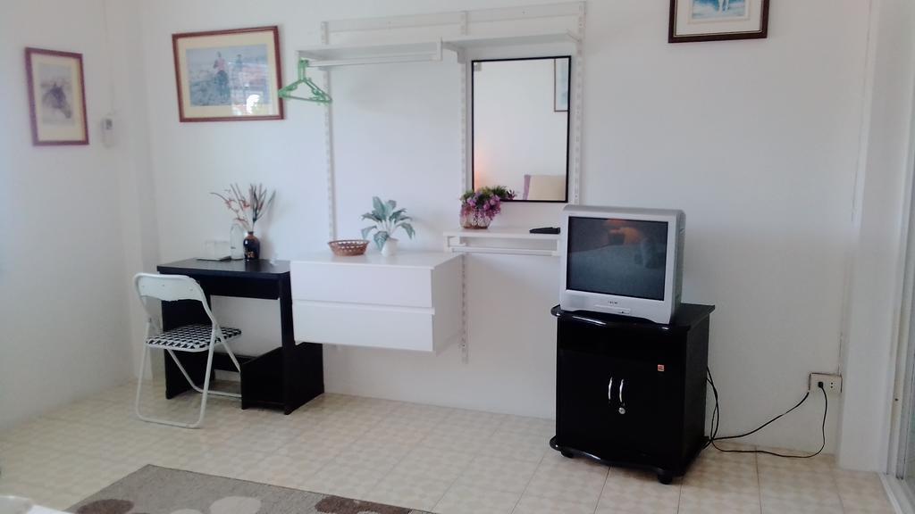 Corner Cafe Bed & Breakfast Hua Hin Esterno foto