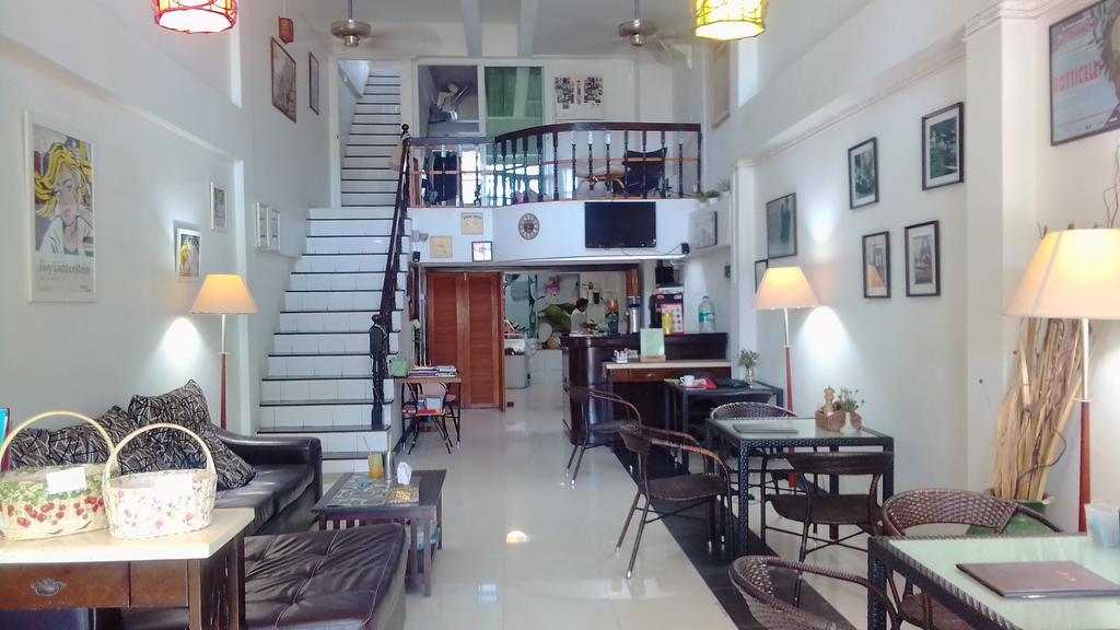 Corner Cafe Bed & Breakfast Hua Hin Esterno foto
