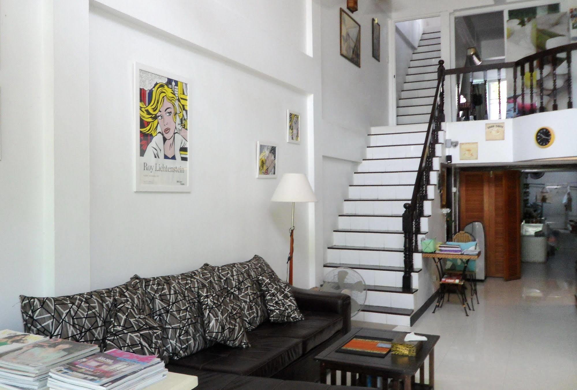 Corner Cafe Bed & Breakfast Hua Hin Esterno foto